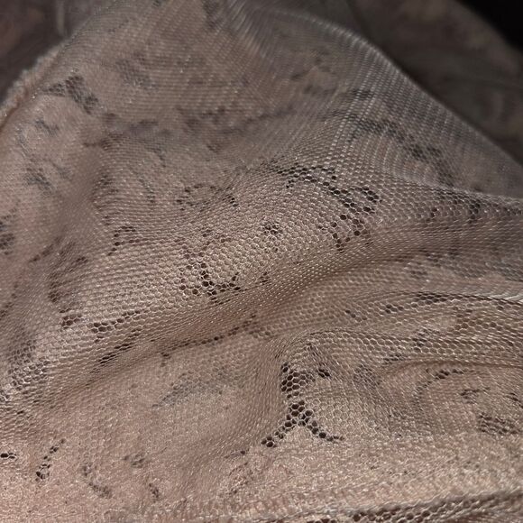 Bcbgmaxazaria Off Shoulder Lace Sheer Top Blouse Size Small - Picture 9 of 9